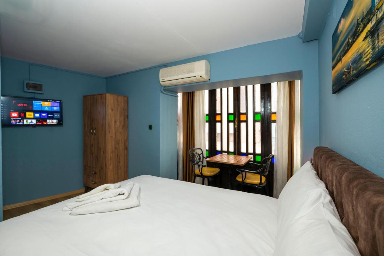 Taksim Antique Hotel อิสตันบูล ภายนอก รูปภาพ