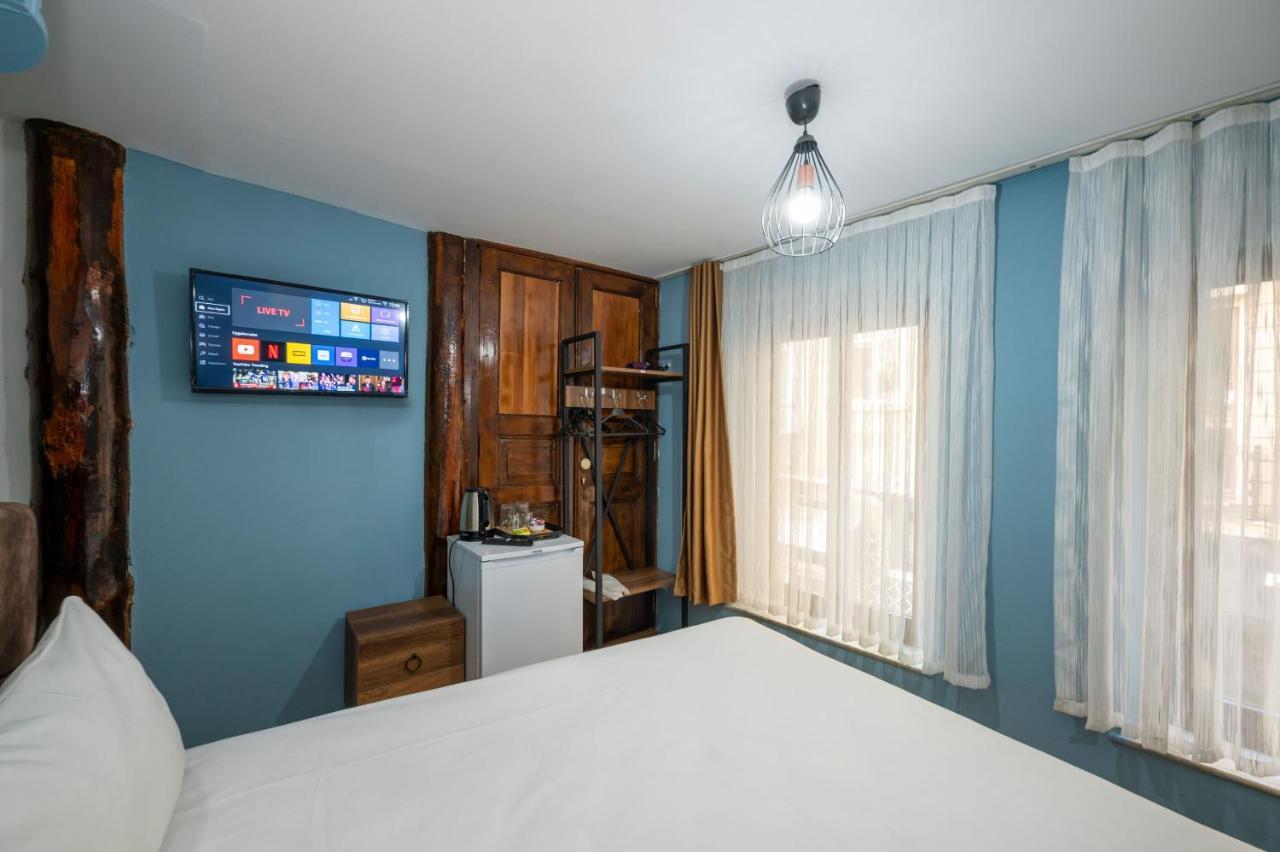 Taksim Antique Hotel อิสตันบูล ภายนอก รูปภาพ